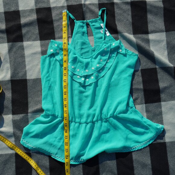 Green Flower Embroidery Ruffle Peplum Racerback Papaya Top - Picture 4 of 5